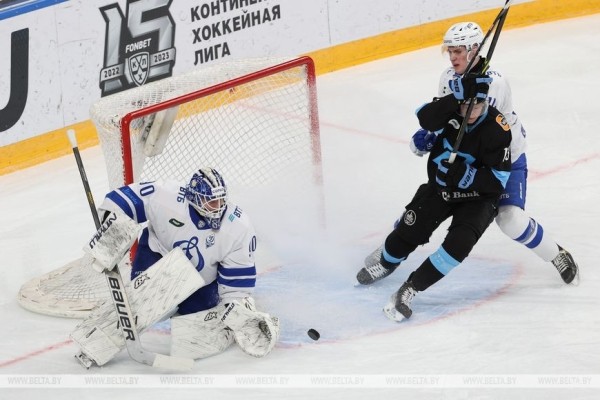 Хоккеисты минского "Динамо" проиграли московским одноклубникам в КХЛ