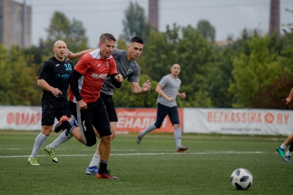 Неугодный в белфутболе Стасевич спустился в любители – в команде куча бывших топов (Глебы, Шитов, Молош) и участники «договорняков», когда-то за нее играли Хацкевич и Мелкозеров