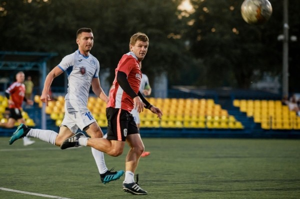 Неугодный в белфутболе Стасевич спустился в любители – в команде куча бывших топов (Глебы, Шитов, Молош) и участники «договорняков», когда-то за нее играли Хацкевич и Мелкозеров