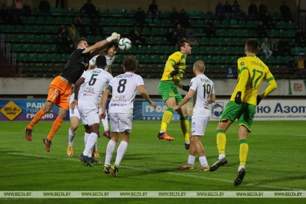 ФОТОФАКТ: Гродненский "Неман" разгромил "Гомель" со счетом 3:0 в матче 28 тура чемпионата Беларуси по футболу