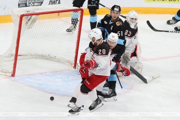 Хоккеисты минского "Динамо" проиграли Витязю в КХЛ