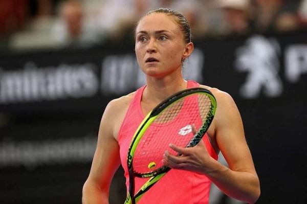 Теннис.  Александра Саснович вышла в 1/8 финала турнира ВТА-500 в Остраве
 