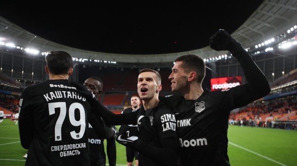 Екатеринбургский "Урал" одержал четвертую победу подряд в чемпионате России