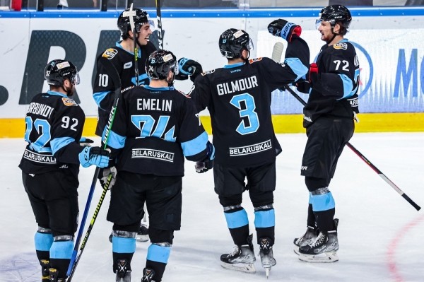 Хоккей. КХЛ. Минское "Динамо" переиграло "Сочи", одержав первую победу в шести матчах
Хоккей. КХЛ. Минское "Динамо" переиграло "Сочи", одержав первую победу в шести матчах