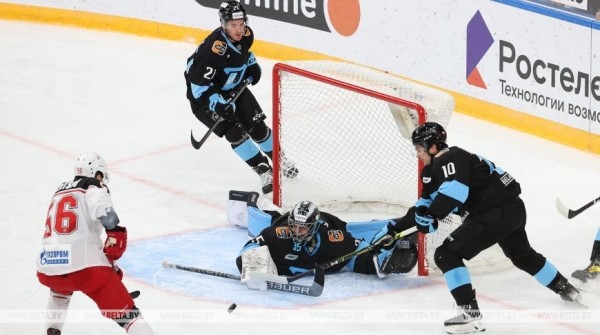 Хоккеисты минского "Динамо" проиграли Витязю в КХЛ