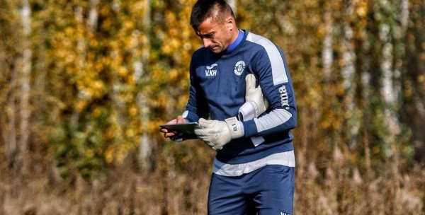 Хомутовский с августа находится в Минске. Он приехал к врачу, которому доверял, хотя мог сделать операцию в Киеве Хомутовский с августа находится в Минске. Он приехал к врачу, которому доверял, хотя мог сделать операцию в Киеве