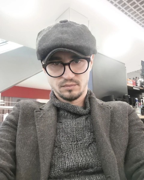 «За все время Верас заработал около 10 тысяч долларов. Где деньги, Ваня?» Агент игрока, застрявшего на Мальдивах, изложил свое видение ситуации «За все время Верас заработал около 10 тысяч долларов. Где деньги, Ваня?» Агент игрока, застрявшего на Мальдивах, изложил свое видение ситуации