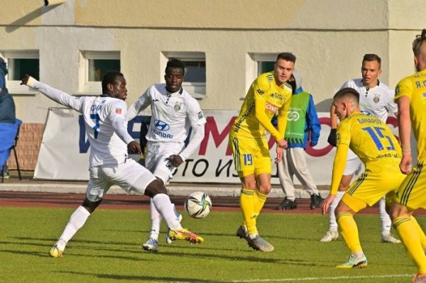 Футбол. "Ислочь" — БАТЭ: матч вызвал резонанс по поводу проведения в 15.00 четверга
Футбол. "Ислочь" — БАТЭ: матч вызвал резонанс по поводу проведения в 15.00 четверга