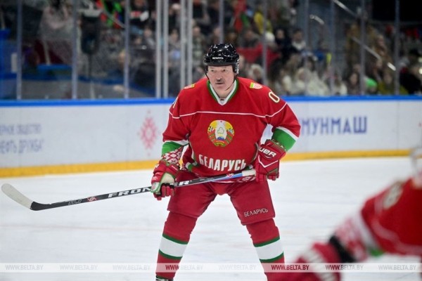 Хоккейная команда Президента Беларуси победила на старте республиканского турнира