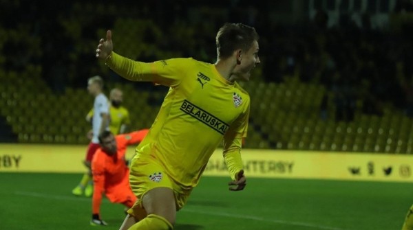 "Шахтер" разгромил футболистов "Арсенала" в чемпионате Беларуси