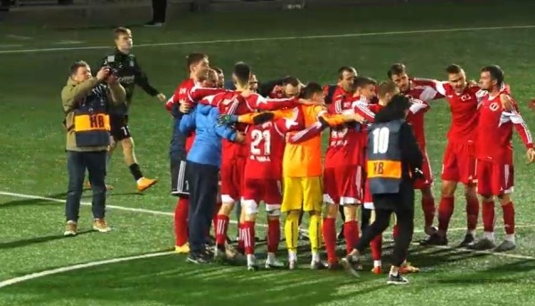 Футбол.  "Крумкачы" проиграли "Ниве" в финале второй лиги. Обе команды идут на повышение
 