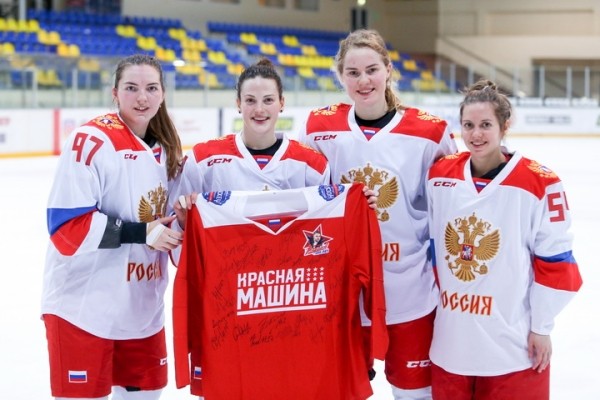 Хоккей. В пятницу, 11 ноября, "Беларусь 5" в прямом эфире покажет матч юниорской сборной Беларуси и женской сборной России
Хоккей. В пятницу, 11 ноября, "Беларусь 5" в прямом эфире покажет матч юниорской сборной Беларуси и женской сборной России