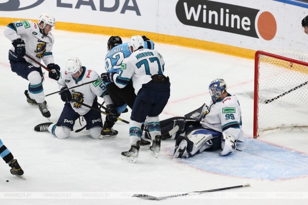 Хоккеисты минского "Динамо" обыграли "Сочи" в матче чемпионата КХЛ Хоккеисты минского "Динамо" обыграли "Сочи" в матче чемпионата КХЛ