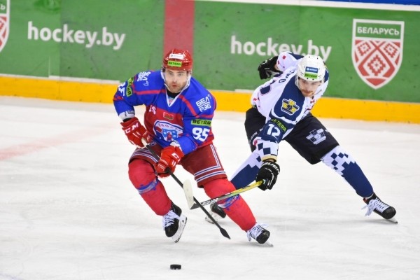 Хоккей.  Betera-Экстралига. Голевой дубль Станислава Кучкина помог "Юности" победить "Металлург"
 