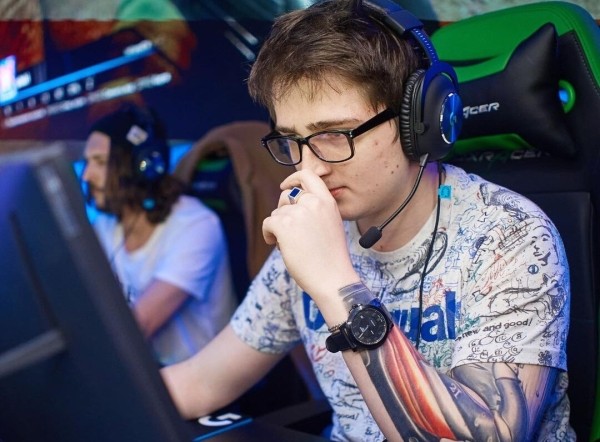 Разное.  Outsiders вышли в полуфинал IEM Rio Major 2022, минский компьютерный клуб подписал команду по Dota 2 и другие новости киберспорта за 10 ноября
 