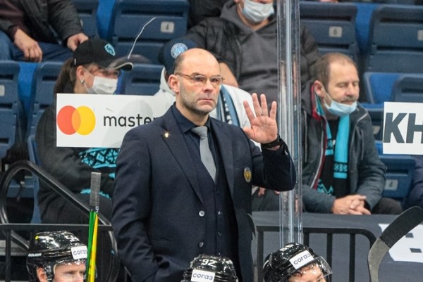 Хоккей.  Крэйг Вудкрофт: мне, как главному тренеру, важно абстрагироваться от стресса
 