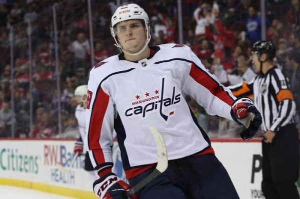 Хоккей. Алексей Протас принял участие в матче, в котором "Вашингтон" на выезде уступил "Каролине" по буллитам
Хоккей. Алексей Протас принял участие в матче, в котором "Вашингтон" на выезде уступил "Каролине" по буллитам