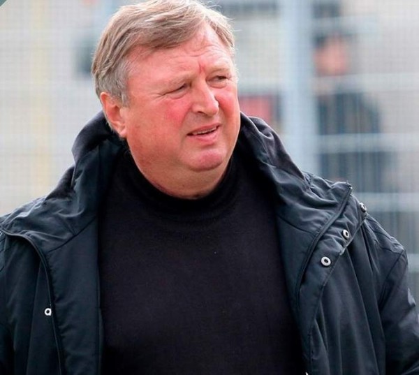 Футбол.  "С сожалением было отмечено, что команда, по сути, не имеет прочных корней в Рогачеве". БФФ ответила "Макслайну"
 