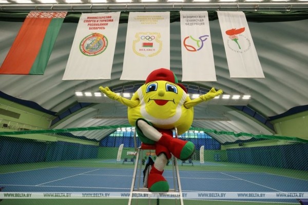 Теннисисты минской "Смены" в третий раз выиграли "Золотую ракетку" Теннисисты минской "Смены" в третий раз выиграли "Золотую ракетку"