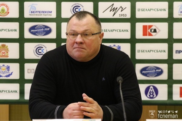 Футбол.  Игорь Ковалевич: БФФ я желаю научиться играть в шахматы. Они неправильно разложили пазлы
 