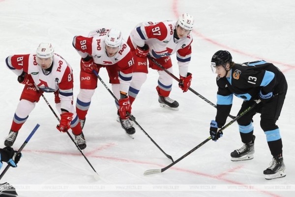 Хоккеисты минского "Динамо" добыли четвертую подряд победу в КХЛ