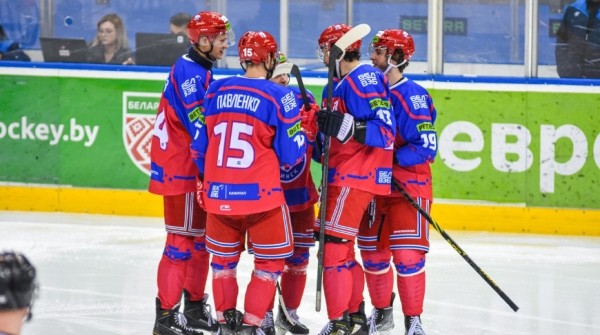 Хоккеисты "Немана" и "Юности" догнали "Шахтер" в белорусской экстралиге Хоккеисты "Немана" и "Юности" догнали "Шахтер" в белорусской экстралиге