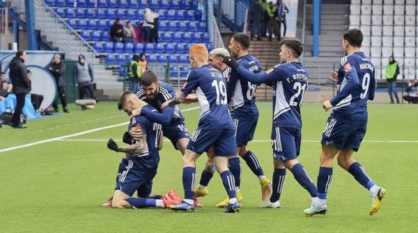 Футболисты "Оренбурга" разгромили "Краснодар" в чемпионате России Футболисты "Оренбурга" разгромили "Краснодар" в чемпионате России