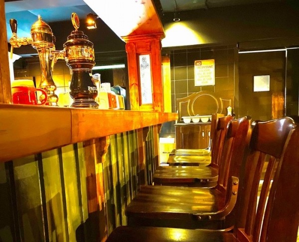 Футбол.  После 9-летнего перерыва специально к ЧМ-2022 открылся легендарный гастропаб "Дрожжи Юнайтед"
 