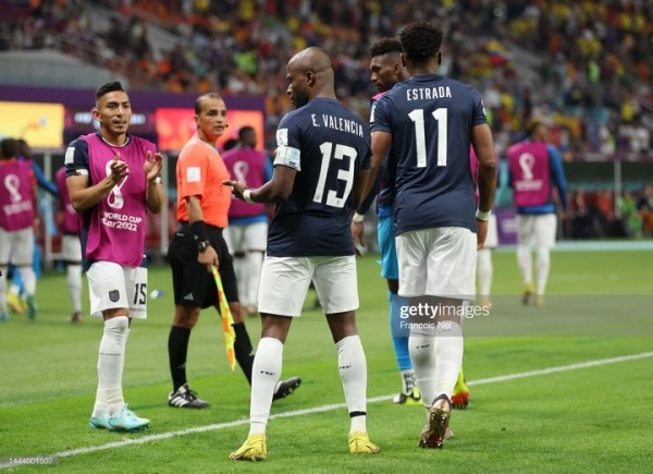 Футбол. ЧМ-2022. Сборная Эквадора сыграла вничью с командой Нидерландов. Валенсия возглавил список бомбардиров мундиаля
Футбол. ЧМ-2022. Сборная Эквадора сыграла вничью с командой Нидерландов. Валенсия возглавил список бомбардиров мундиаля