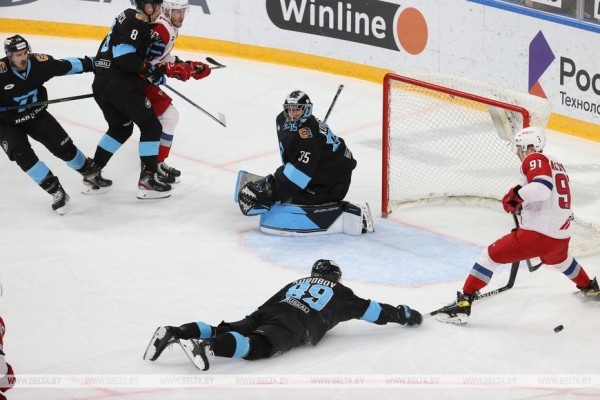 Хоккеисты минского "Динамо" добыли четвертую подряд победу в КХЛ