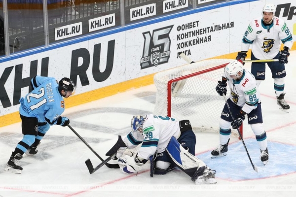 Хоккеисты минского "Динамо" обыграли "Сочи" в матче чемпионата КХЛ Хоккеисты минского "Динамо" обыграли "Сочи" в матче чемпионата КХЛ