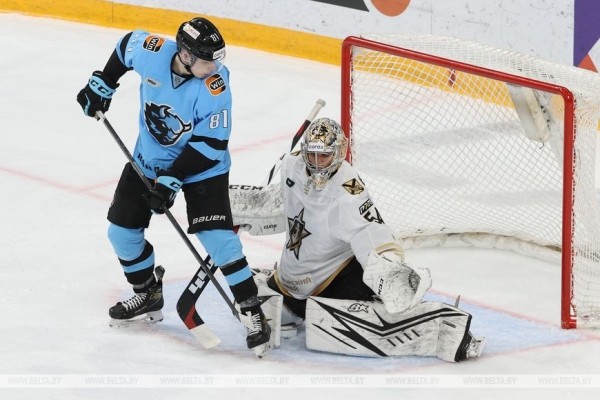 Хоккеисты минского "Динамо" проиграли четвертый матч подряд в КХЛ Хоккеисты минского "Динамо" проиграли четвертый матч подряд в КХЛ