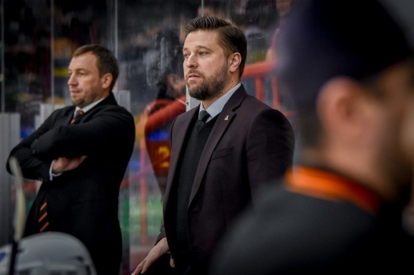 Хоккей.  Ярослав Чуприс: приехали динамовцы… Возможно, в жизни Шалагин хороший парень, но как хоккеист… Вопрос мотивации
 