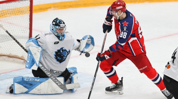 Минское "Динамо" прервало победную серию в Континентальной хоккейной лиге Минское "Динамо" прервало победную серию в Континентальной хоккейной лиге