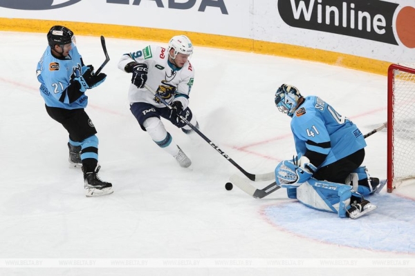 Хоккеисты минского "Динамо" обыграли "Сочи" в матче чемпионата КХЛ Хоккеисты минского "Динамо" обыграли "Сочи" в матче чемпионата КХЛ