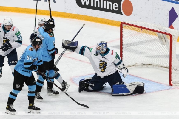 Хоккеисты минского "Динамо" обыграли "Сочи" в матче чемпионата КХЛ Хоккеисты минского "Динамо" обыграли "Сочи" в матче чемпионата КХЛ