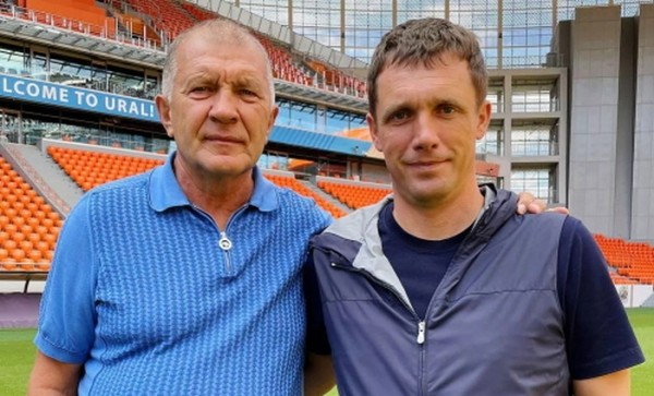 Футбол. Дмитрий Селюк: пока Гончаренко с Ивановым не поругаются, "Урал" так и будет идти вверх в турнирной таблице
Футбол. Дмитрий Селюк: пока Гончаренко с Ивановым не поругаются, "Урал" так и будет идти вверх в турнирной таблице