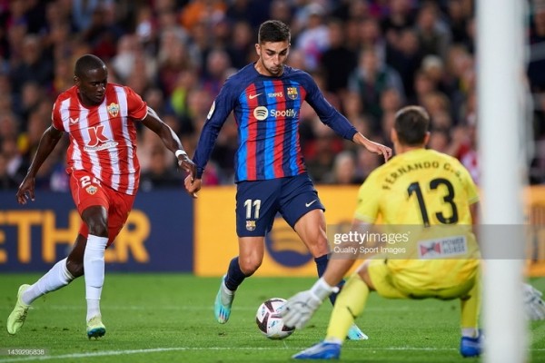 Футбол.  Чемпионат Испании. "Барселона" обыграла "Альмерию", Левандовски не забил пенальти, Пике сыграл прощальный матч
 