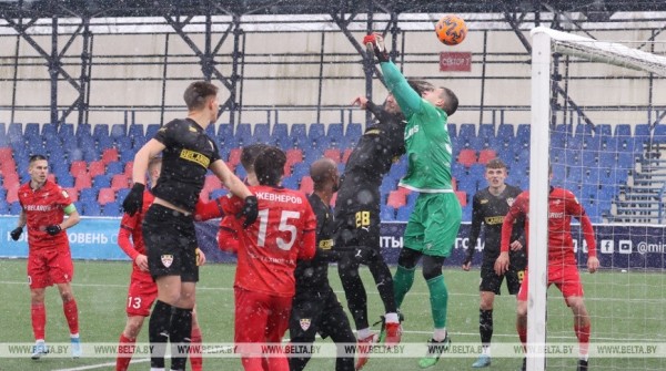 Солигорский "Шахтер" вышел в четвертьфинал футбольного Кубка Беларуси Солигорский "Шахтер" вышел в четвертьфинал футбольного Кубка Беларуси