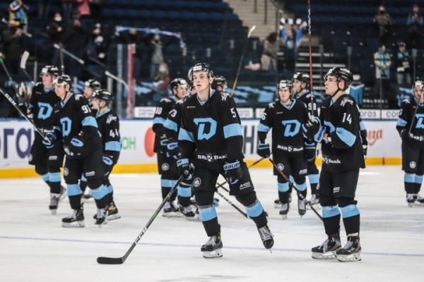 Хоккей.  КХЛ. Демков, Лалонд и еще 26 хоккеистов отправились на выездную серию минского "Динамо"
 