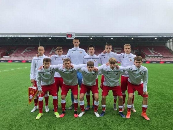 Футбол.  Юношеская сборная Беларуси вышла в элитный раунд чемпионата Европы
 