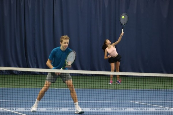 Теннисисты минской "Смены" в третий раз выиграли "Золотую ракетку" Теннисисты минской "Смены" в третий раз выиграли "Золотую ракетку"