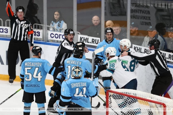Хоккеисты минского "Динамо" обыграли "Сочи" в матче чемпионата КХЛ Хоккеисты минского "Динамо" обыграли "Сочи" в матче чемпионата КХЛ