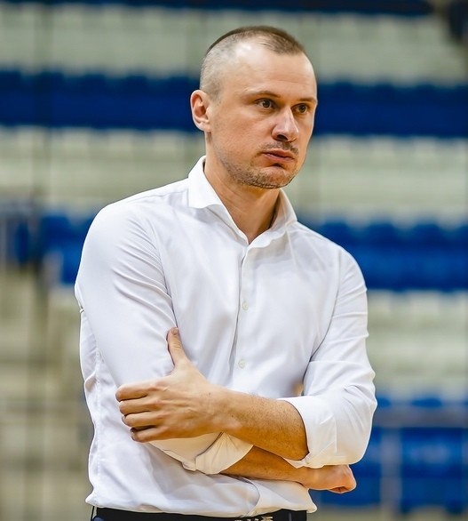 Разное. Мини-футбол. Алексей Попов: задача "Витэна" — войти в первую двойку по итогам первого круга
Разное. Мини-футбол. Алексей Попов: задача "Витэна" — войти в первую двойку по итогам первого круга