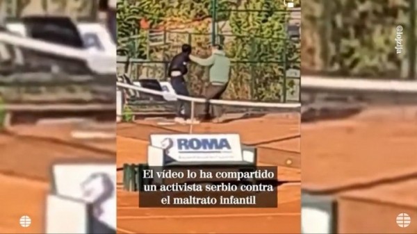 Теннис.  Теннисный мир в шоке: в Сербии отец жестоко избил дочь прямо на  корте за то, что она "не старается на тренировках"
  