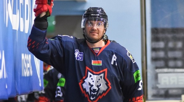 Хоккеист Алексей Михнов вернулся в жлобинский "Металлург" Хоккеист Алексей Михнов вернулся в жлобинский "Металлург"