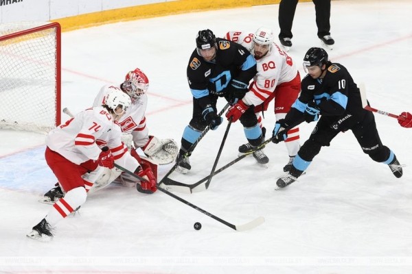 Хоккеисты минского "Динамо" проиграли восьмой матч подряд в КХЛ