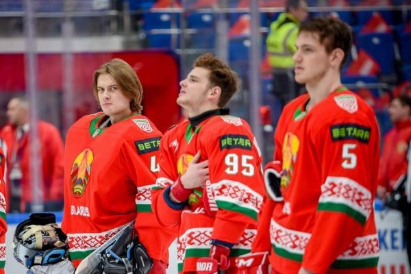 Хоккей.  Арсений Ковгореня: круто побыть в таком коллективе и поиграть на таких скоростях
 