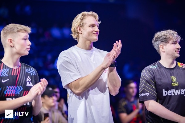 Разное.  ElectroNic теперь под нейтральным флагом, власти Дании раскритиковали BLAST и другие новости индустрии за 21 декабря
 