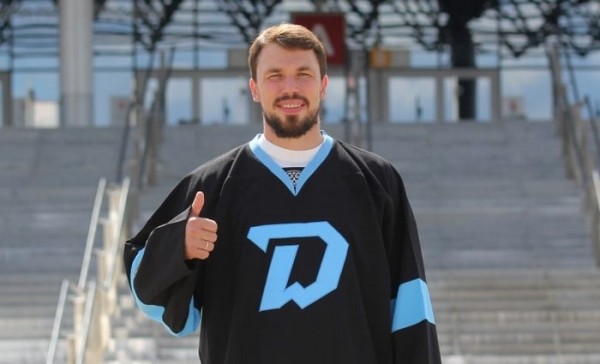 Хоккей.  Алексей Емелин: про Минск я уже забыл, как про страшный сон
 